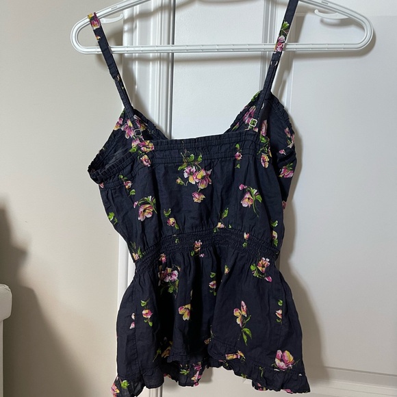 Brand new Hollister Peplum babydoll top / floral ruffle size small - Picture 2 of 8